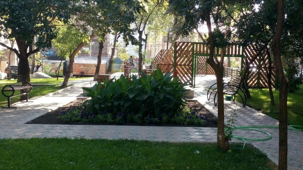 Top Apartments - Yerevan Centre Dış mekan fotoğraf